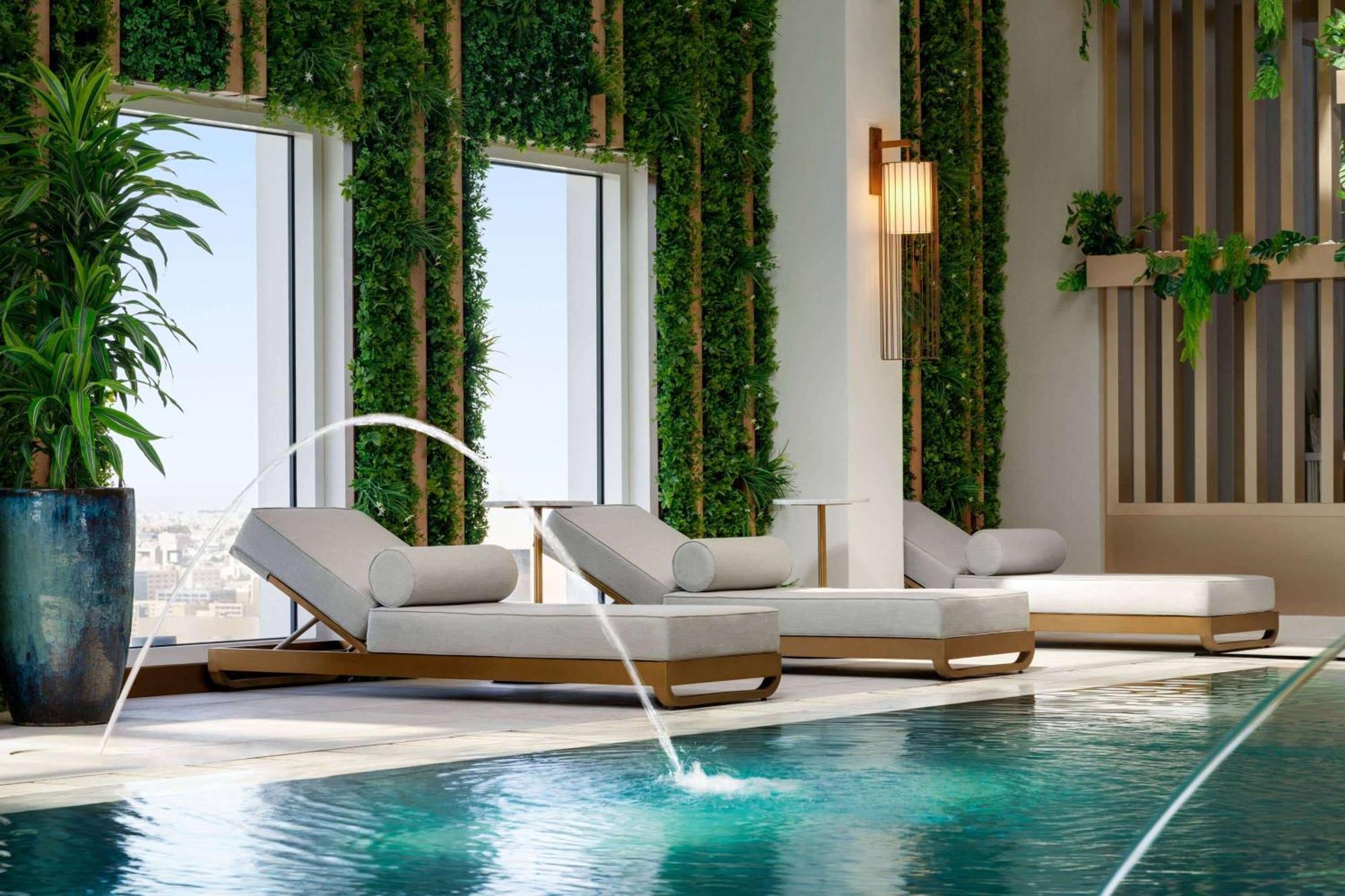 Ramada By Wyndham Riyadh King Fahd Road Buitenkant foto The pool at the 1017 Oliver